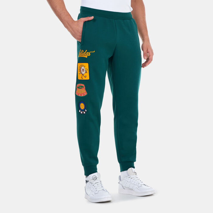 adidas Originals Men's Collegiate Badge Sweatpants Green adidas Originals Men's Collegiate Badge Sweatpants Green image number 0