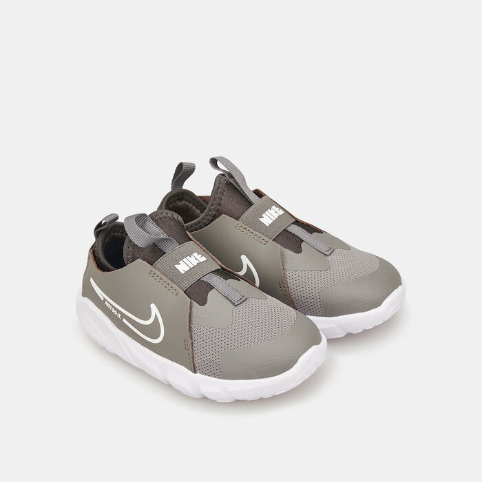 Nike Kids' Flex Runner 2 Running Shoe (Baby and Toddler) Grey image number 2