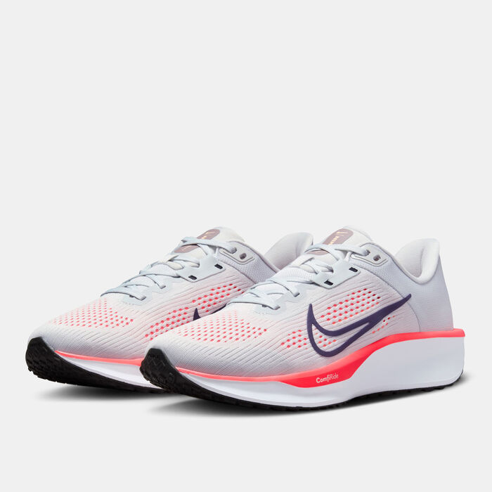 Nike Women's Quest 6 Road Running Shoes Ivory Nike Women's Quest 6 Road Running Shoes Ivory image number 1