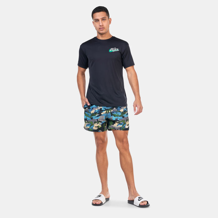 Nike Swim Men's Printed Hydroguard Swimming T-Shirt Black Nike Swim Men's Printed Hydroguard Swimming T-Shirt Black image number 2