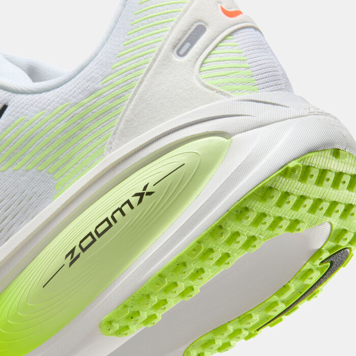 Nike Men's Vomero 18 Road Running Shoes White image number 5