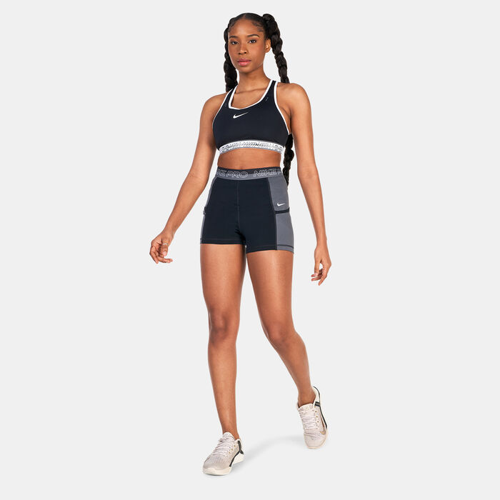 Nike Women's Swoosh On The Run Medium-Support Sports Bra Black image number 2