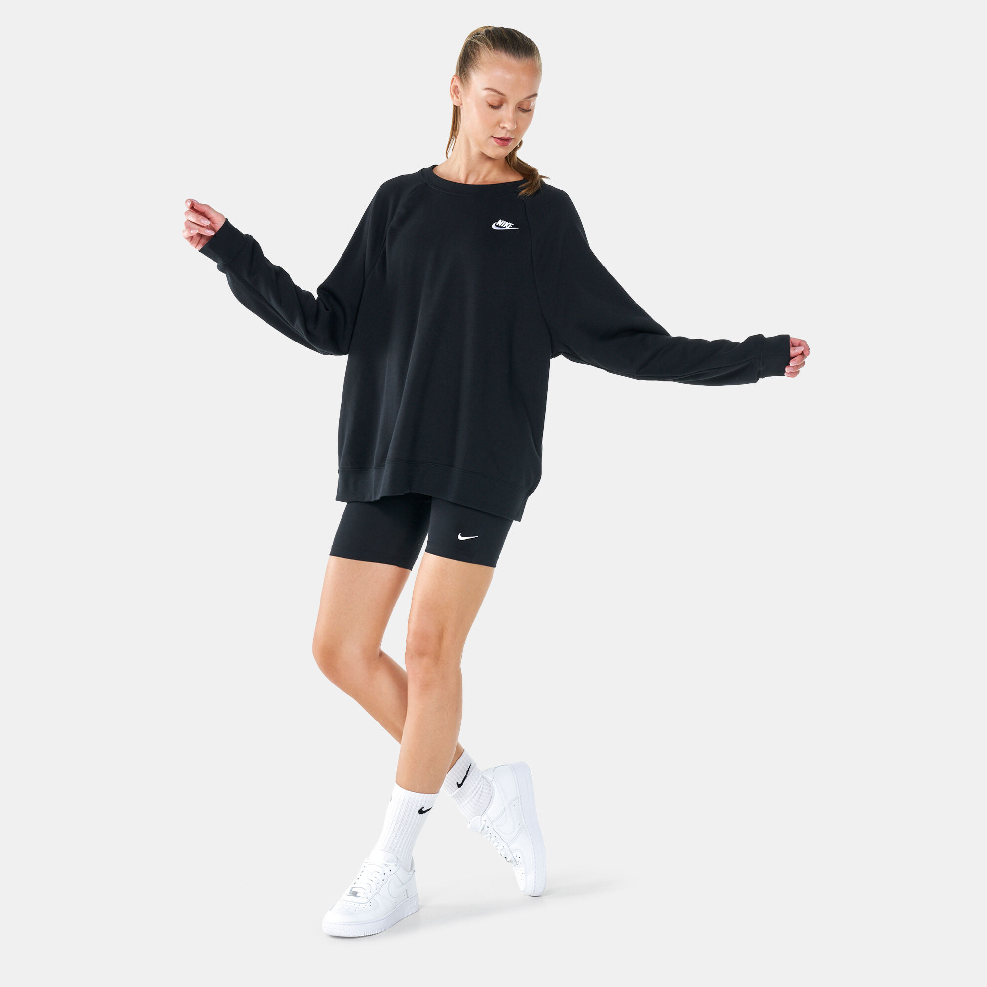 Women s Sportswear Essential Sweatshirt Plus Size Black Nike in KSA SSS