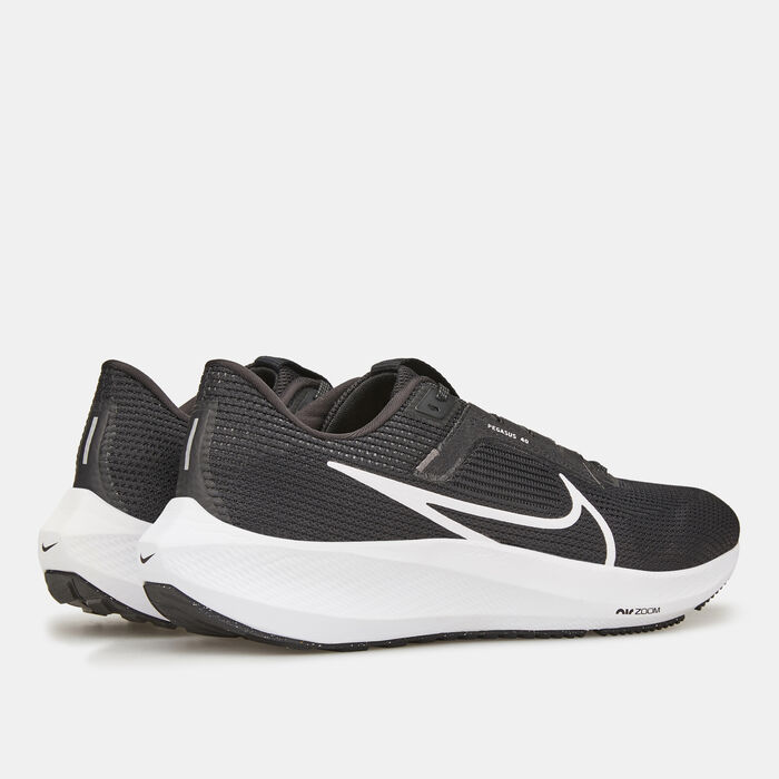 Nike Men's Pegasus 40 Road Running Shoe Black image number 3