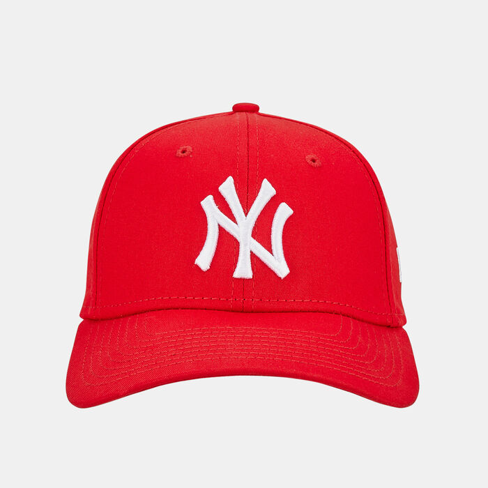New Era Men's 39Thirty New York Yankees MLB Essential Cap Red New Era Men's 39Thirty New York Yankees MLB Essential Cap Red image number 0