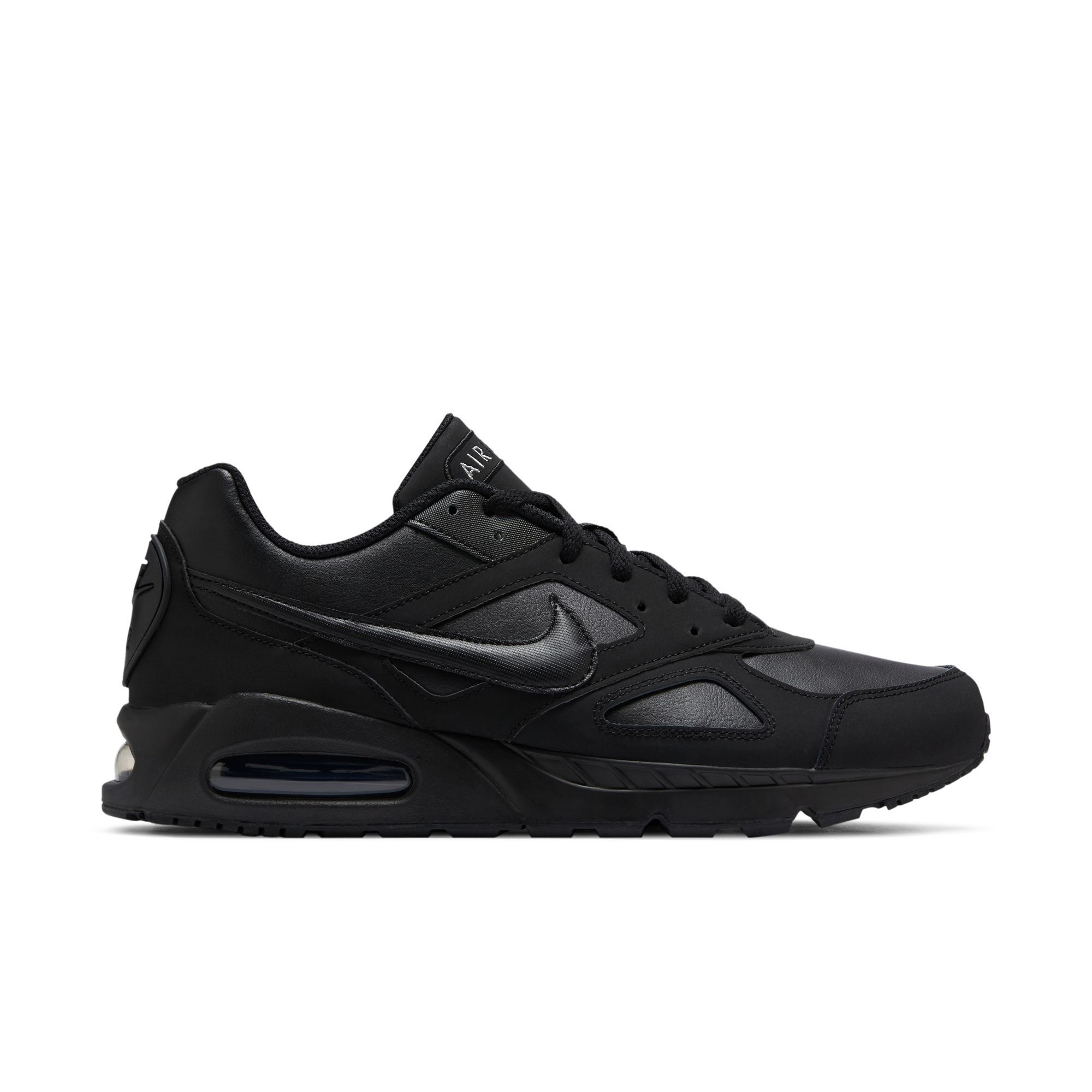 Nike invigor boots 2025