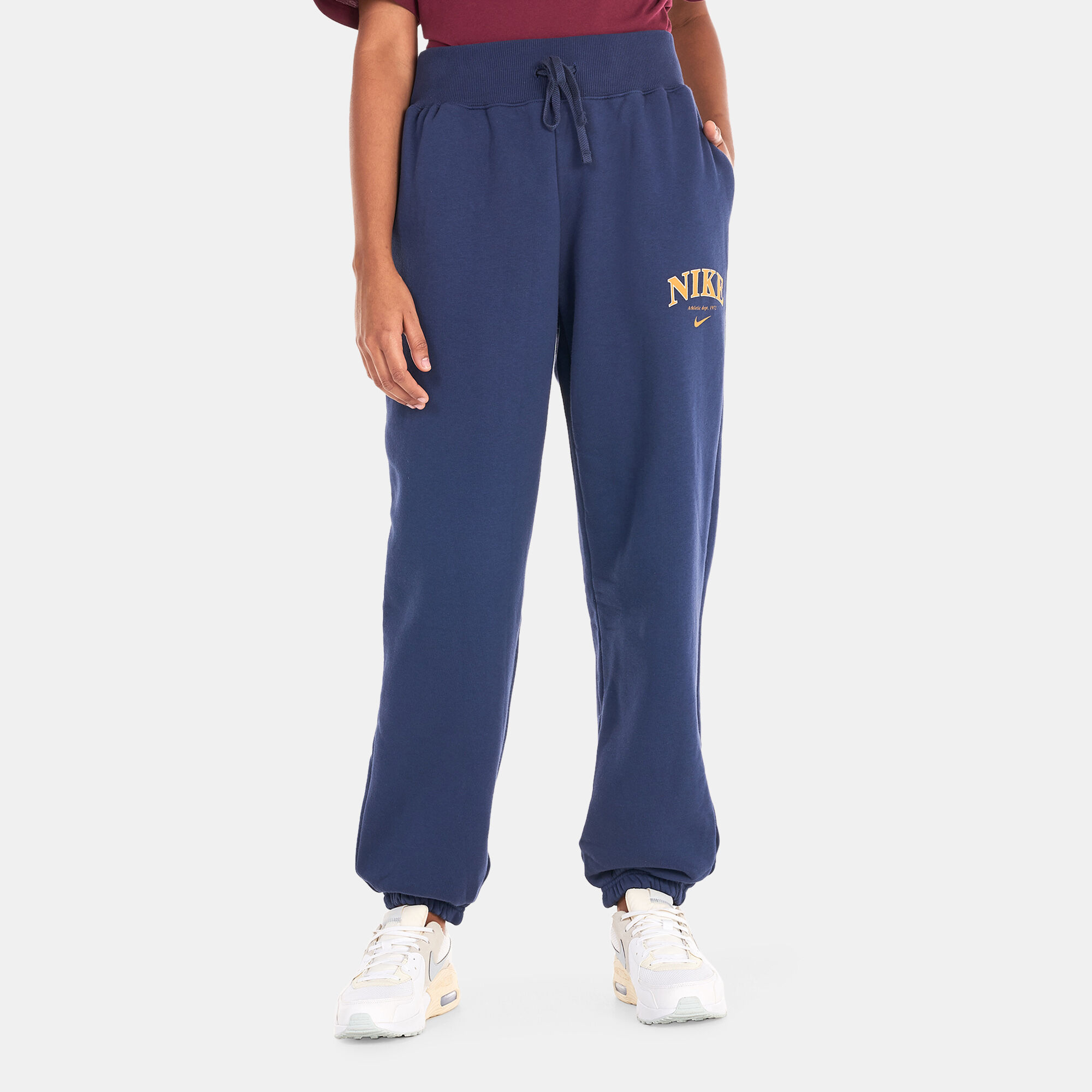 Navy blue hot sale nike sweatpants women's