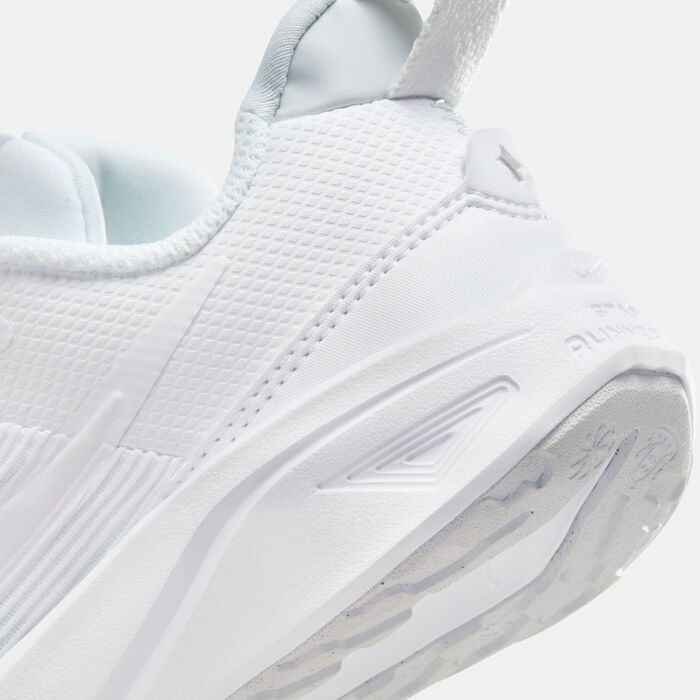 Nike Kids' Star Runner 4 Shoe (Younger Kids) White image number 5