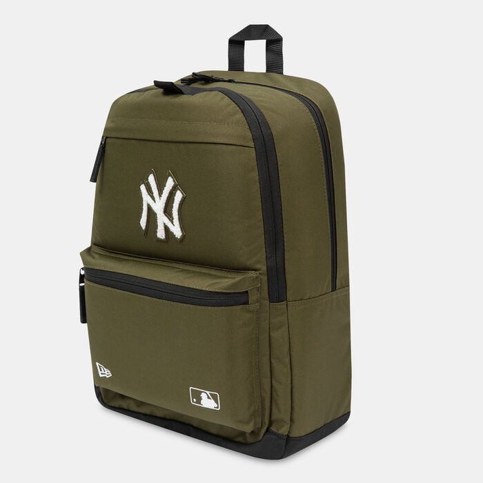 New Era MLB New York Yankees Applique Delaware Backpack Green New Era MLB New York Yankees Applique Delaware Backpack Green image number 2