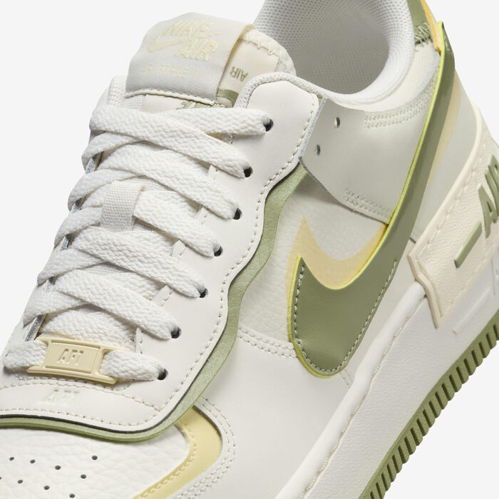 Nike Women's Air Force 1 Shadow Shoes Ivory image number 7
