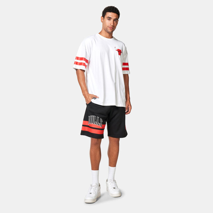 New Era Men's NBA Chicago Bulls Arch Graphic Shorts Black New Era Men's NBA Chicago Bulls Arch Graphic Shorts Black image number 2