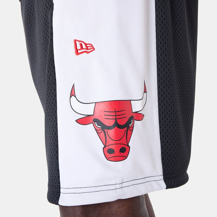 New Era Men's NBA Chicago Bulls Graphic Shorts Black New Era Men's NBA Chicago Bulls Graphic Shorts Black image number 2