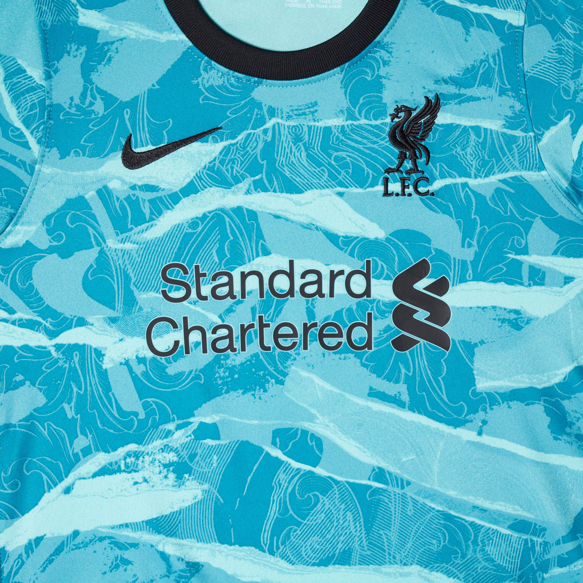 Kids liverpool away kit store