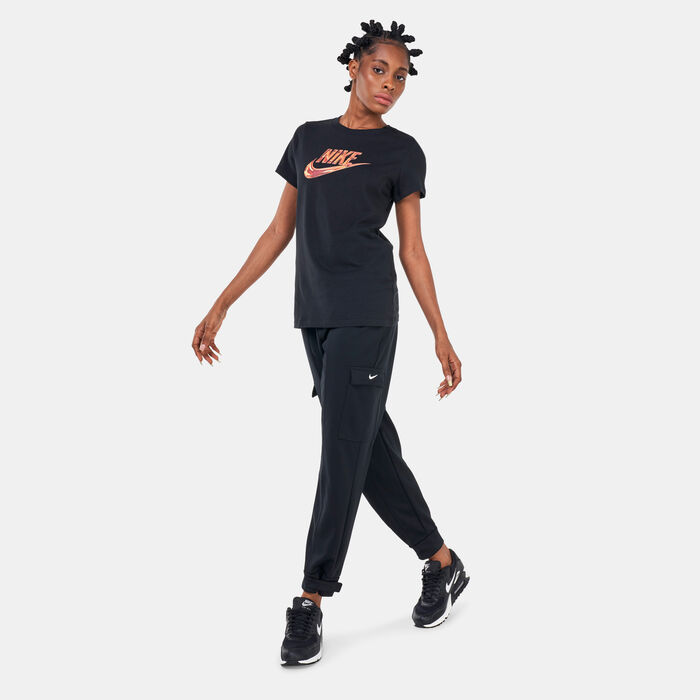 Nike Women's Sportswear T-Shirt Black Nike Women's Sportswear T-Shirt Black image number 2