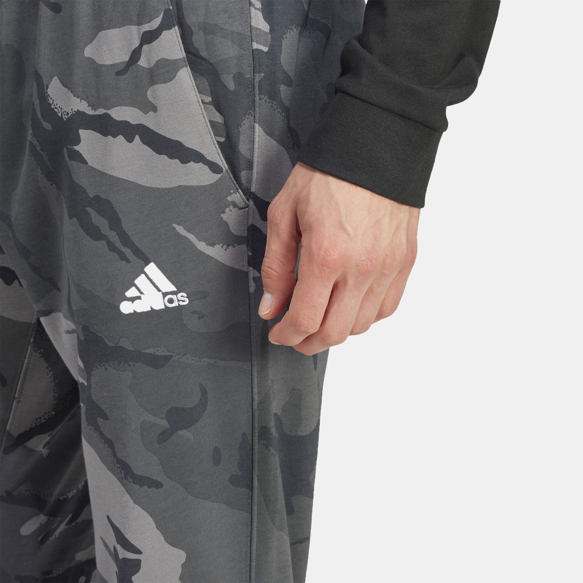 Men s Seasonal Essentials Camouflage Sweatpants