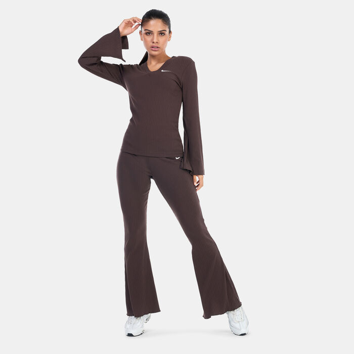 Nike Women's Ribbed Jersey Long-Sleeve V-Neck Top Brown Nike Women's Ribbed Jersey Long-Sleeve V-Neck Top Brown image number 2