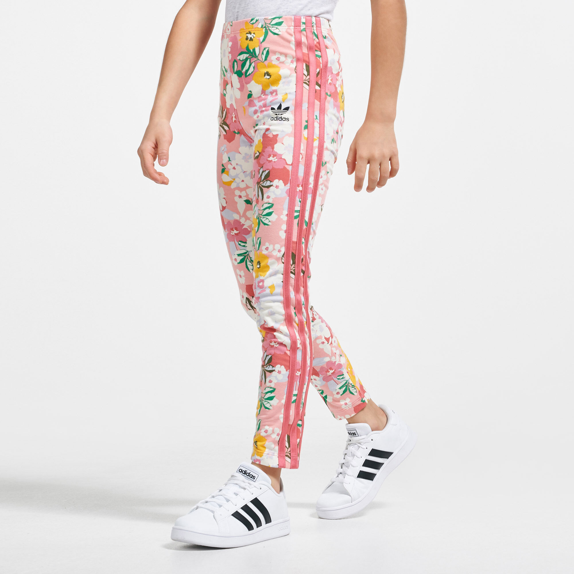 What Goes With Adidas Leggings? – solowomen