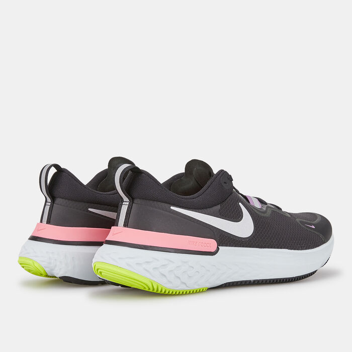 Nike Women's React Miler Running Shoe Black Nike Women's React Miler Running Shoe Black image number 3