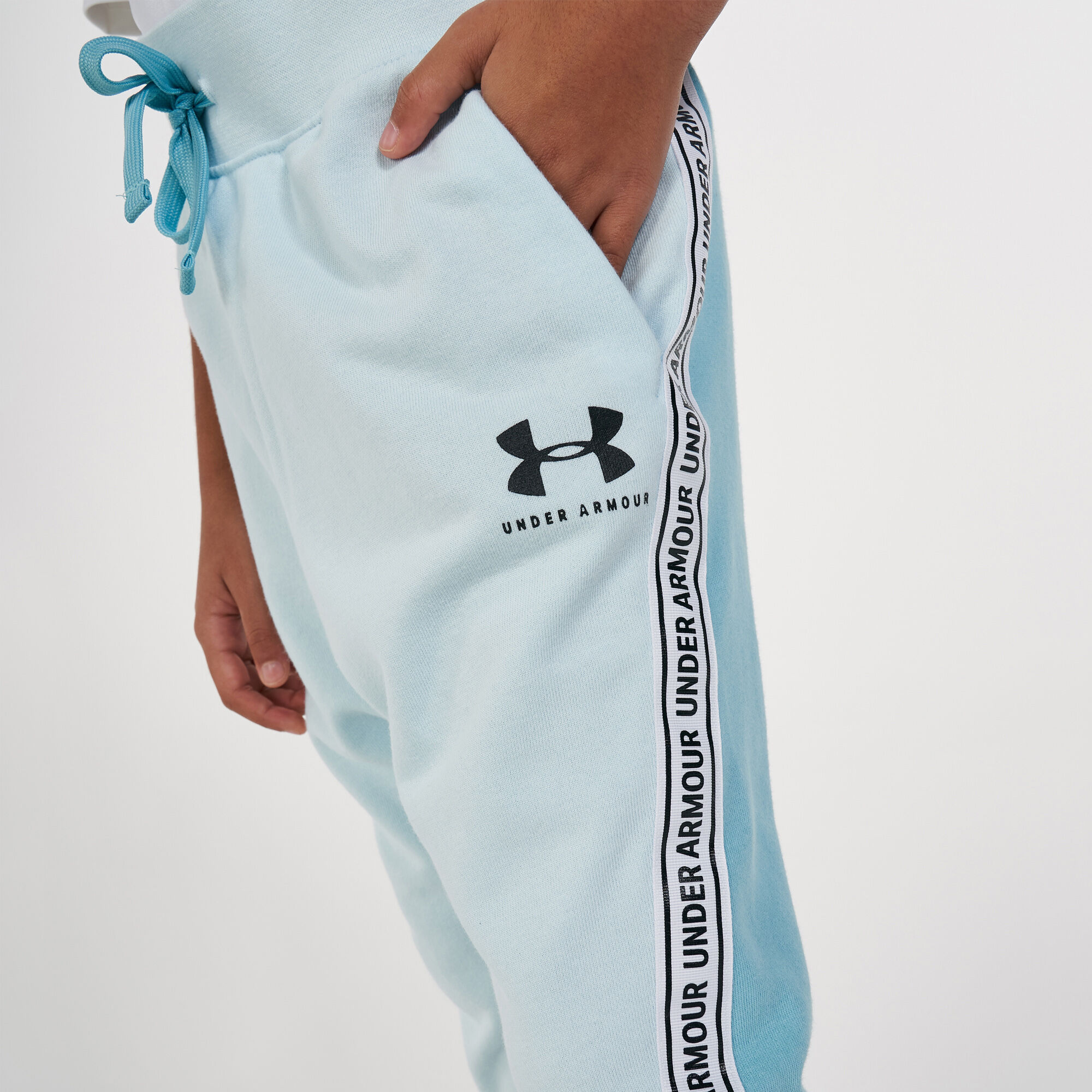 Under armour discount kids sweatpants