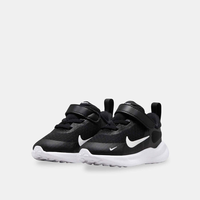 Nike Kids' Revolution 7 Shoes Black Nike Kids' Revolution 7 Shoes Black image number 2