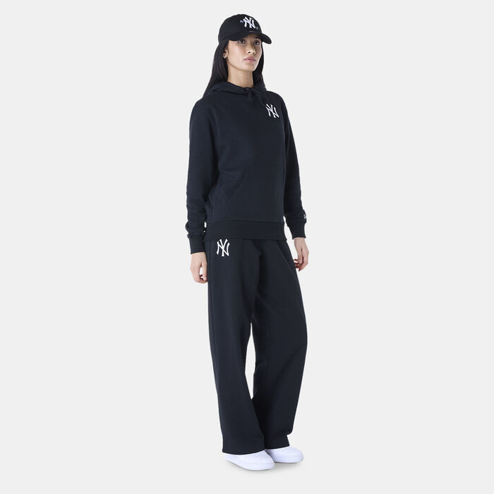 New Era Women's MLB New York Yankees League Essential Tracksuit Black New Era Women's MLB New York Yankees League Essential Tracksuit Black image number 0