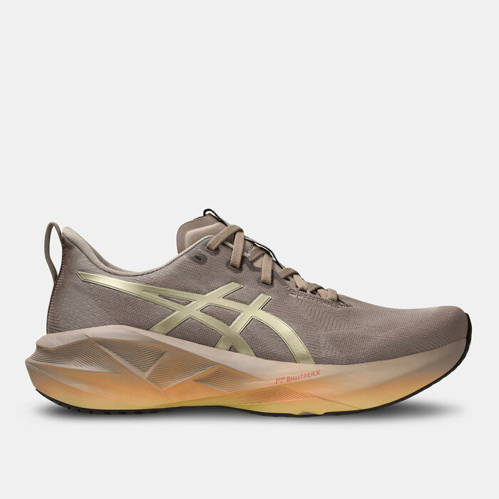 ASICS Men's NOVABLAST 5 LUXE Running Shoes Gold ASICS Men's NOVABLAST 5 LUXE Running Shoes Gold image number 0