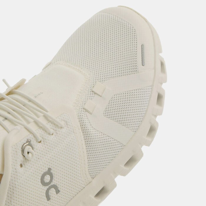 On Women's Cloud 6 Running Shoes White On Women's Cloud 6 Running Shoes White image number 3
