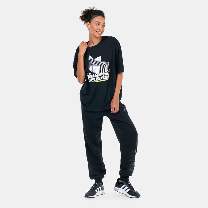 adidas Originals Women's Oversized Graphic T-Shirt Black adidas Originals Women's Oversized Graphic T-Shirt Black image number 2
