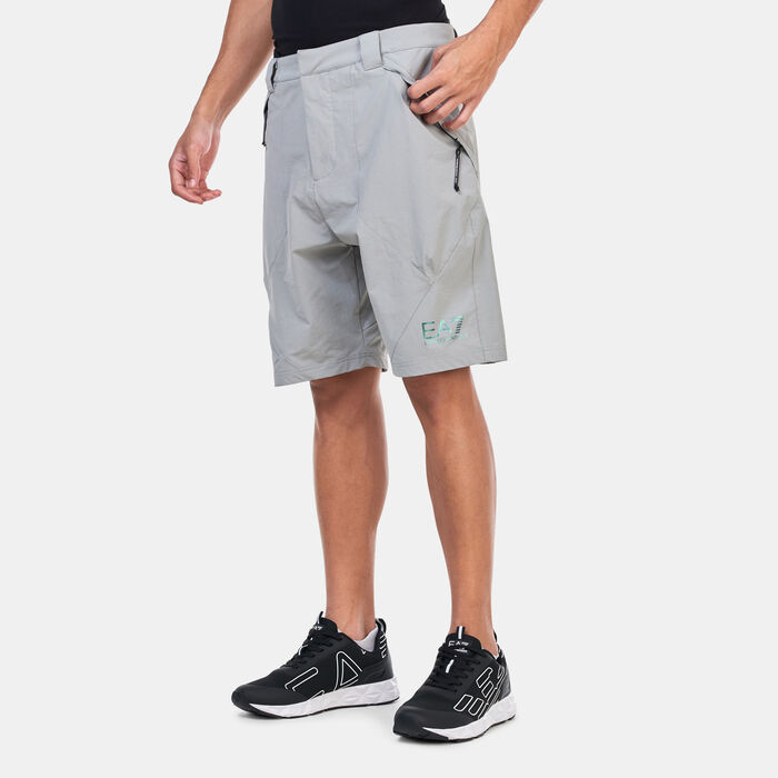 EA7 Emporio Armani Men's Ventus7 Bermuda Cargo Pants Green EA7 Emporio Armani Men's Ventus7 Bermuda Cargo Pants Green image number 0