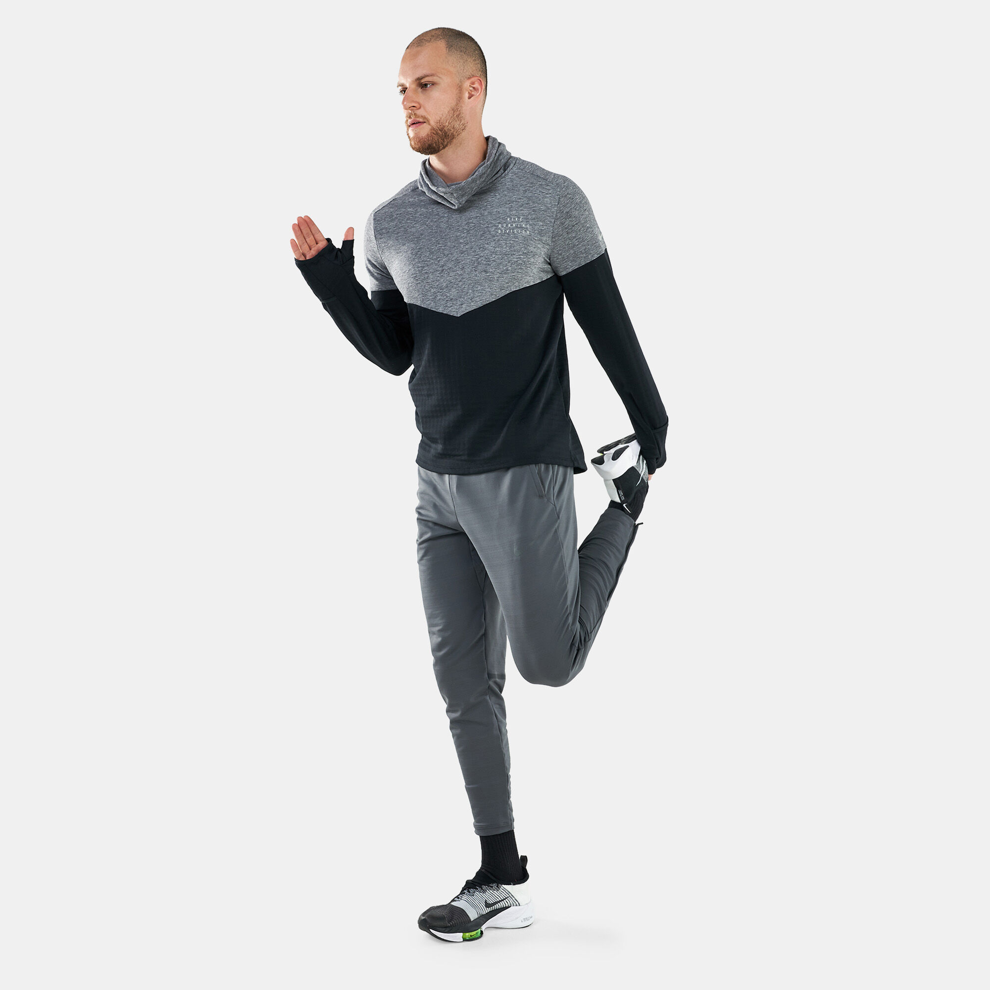 Men s Therma FIT Run Division Sphere Element Sweatshirt