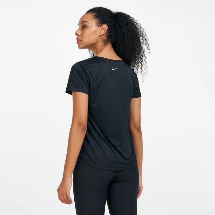 Nike Women's Swoosh Run T-Shirt Black image number 1