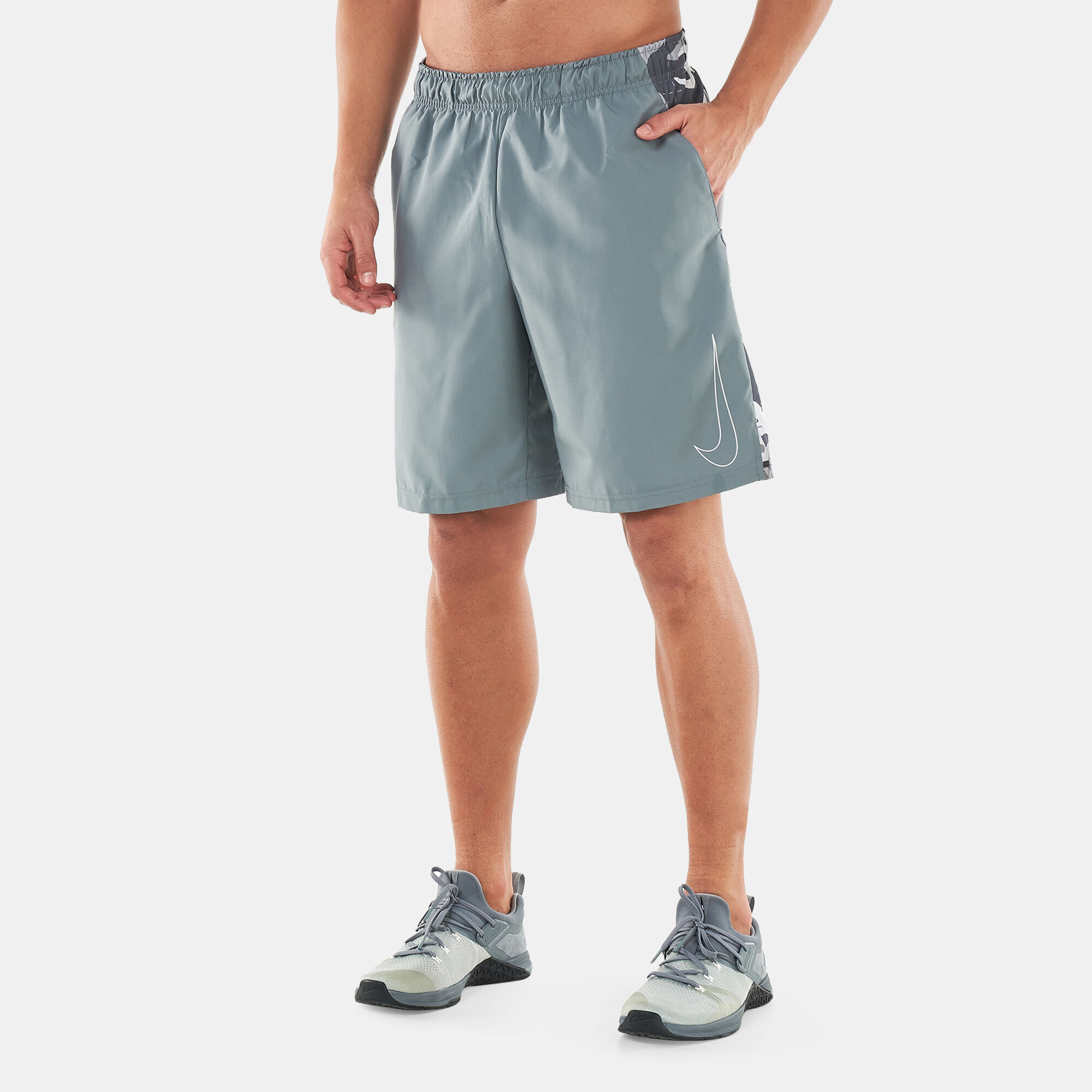 Nike woven store camo shorts