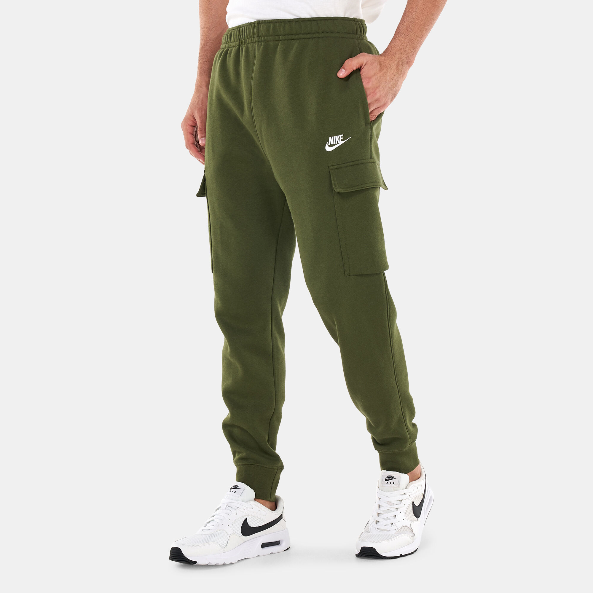Buy Nike Men's Sportswear Club Fleece Cargo Pants Green in KSA -SSS
