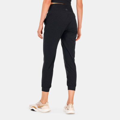 BEYOND YOGA Women's Spacedye Midi Joggers Black