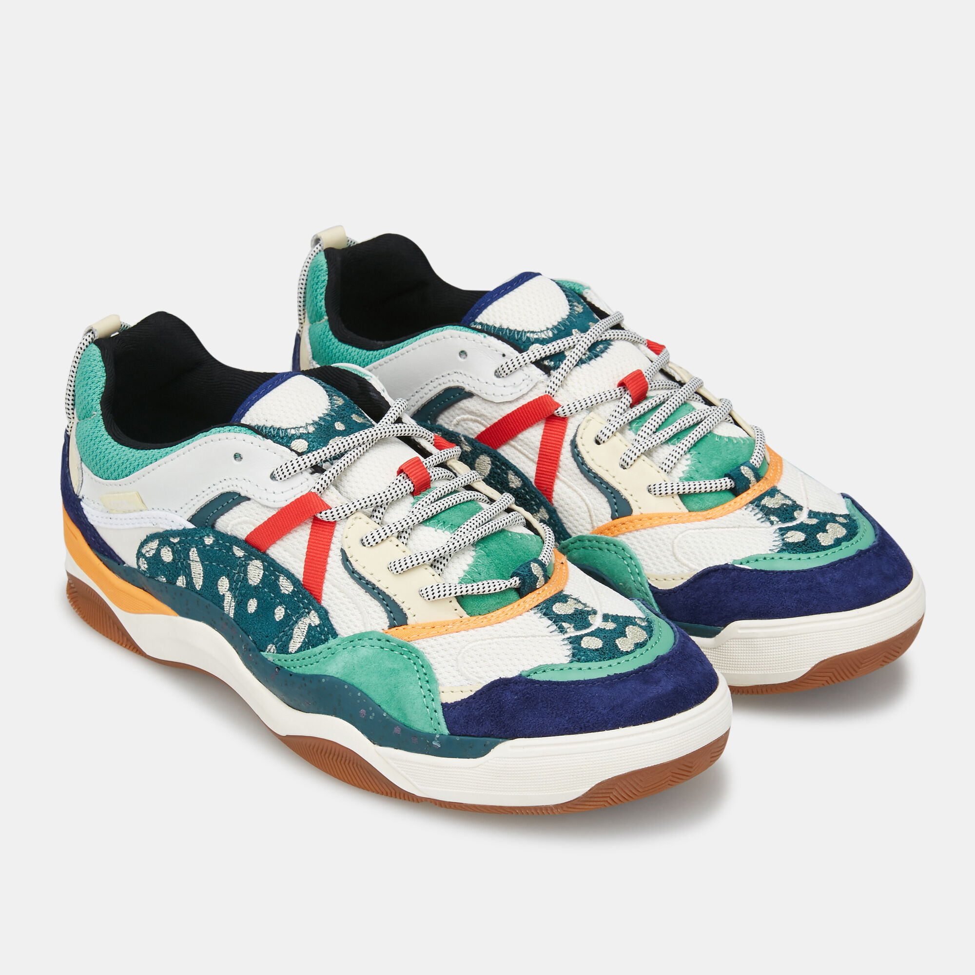 Buy Vans Bugs Varix WC Unisex Shoe White in KSA SSS