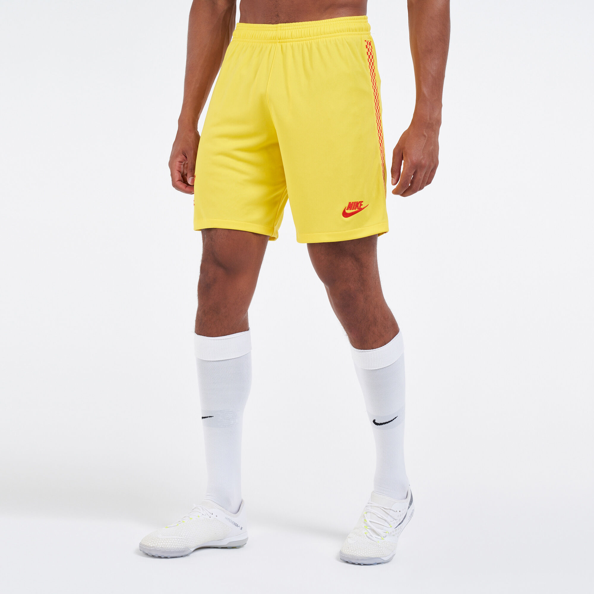 Liverpool fc best sale shorts mens