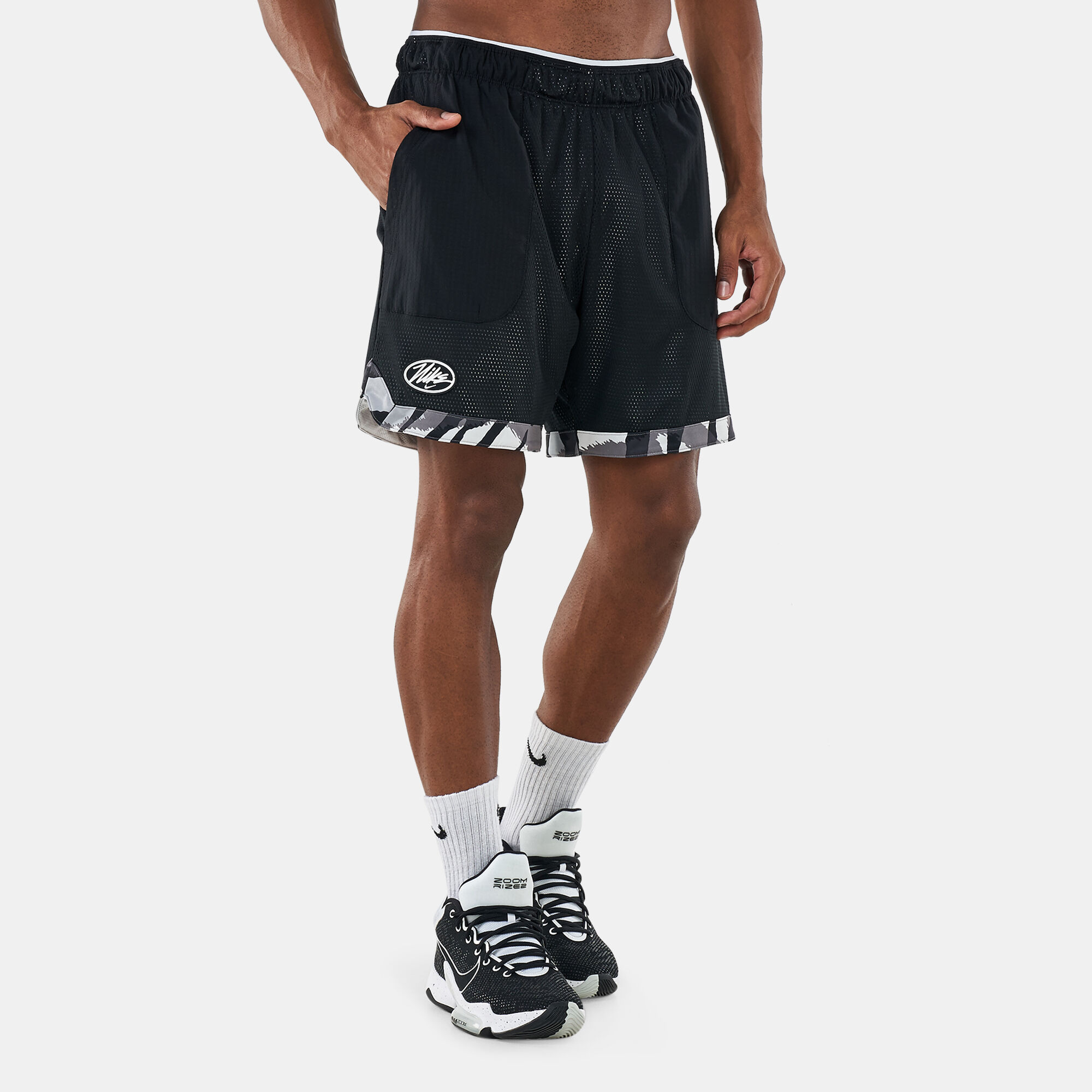 Buy Nike Men s Sport Clash Training Shorts White in KSA SSS