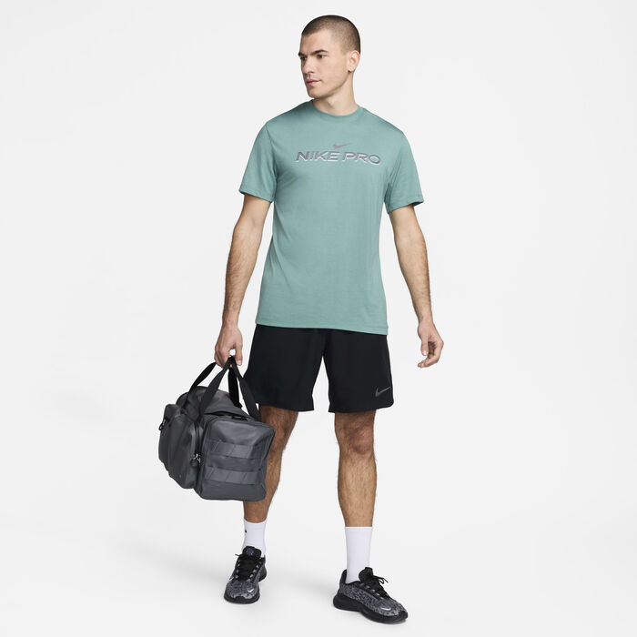 Nike Men’s Dri-FIT Training T-Shirt Green Nike Men’s Dri-FIT Training T-Shirt Green image number 3