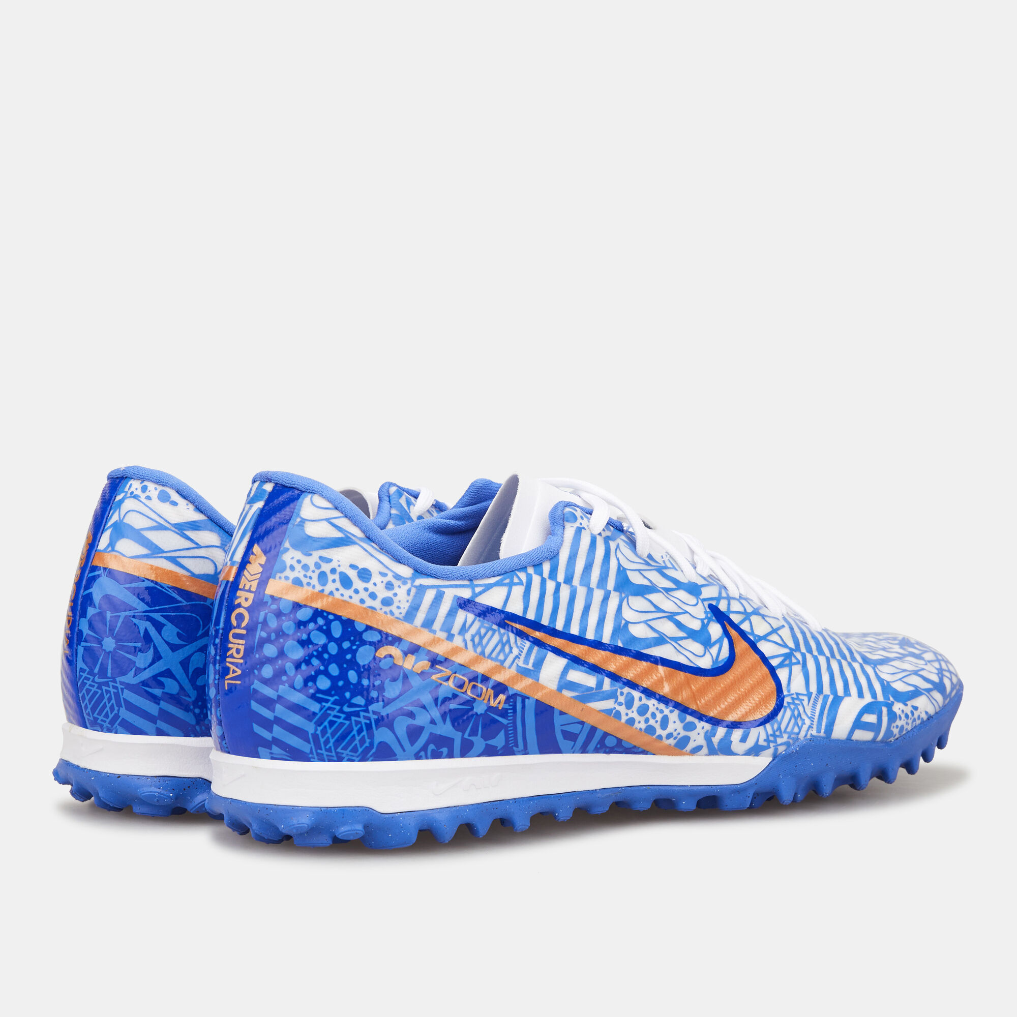 Nike training shoes football clearance