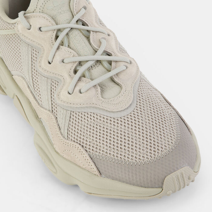 adidas Originals Women's OZWEEGO Shoes Beige image number 4