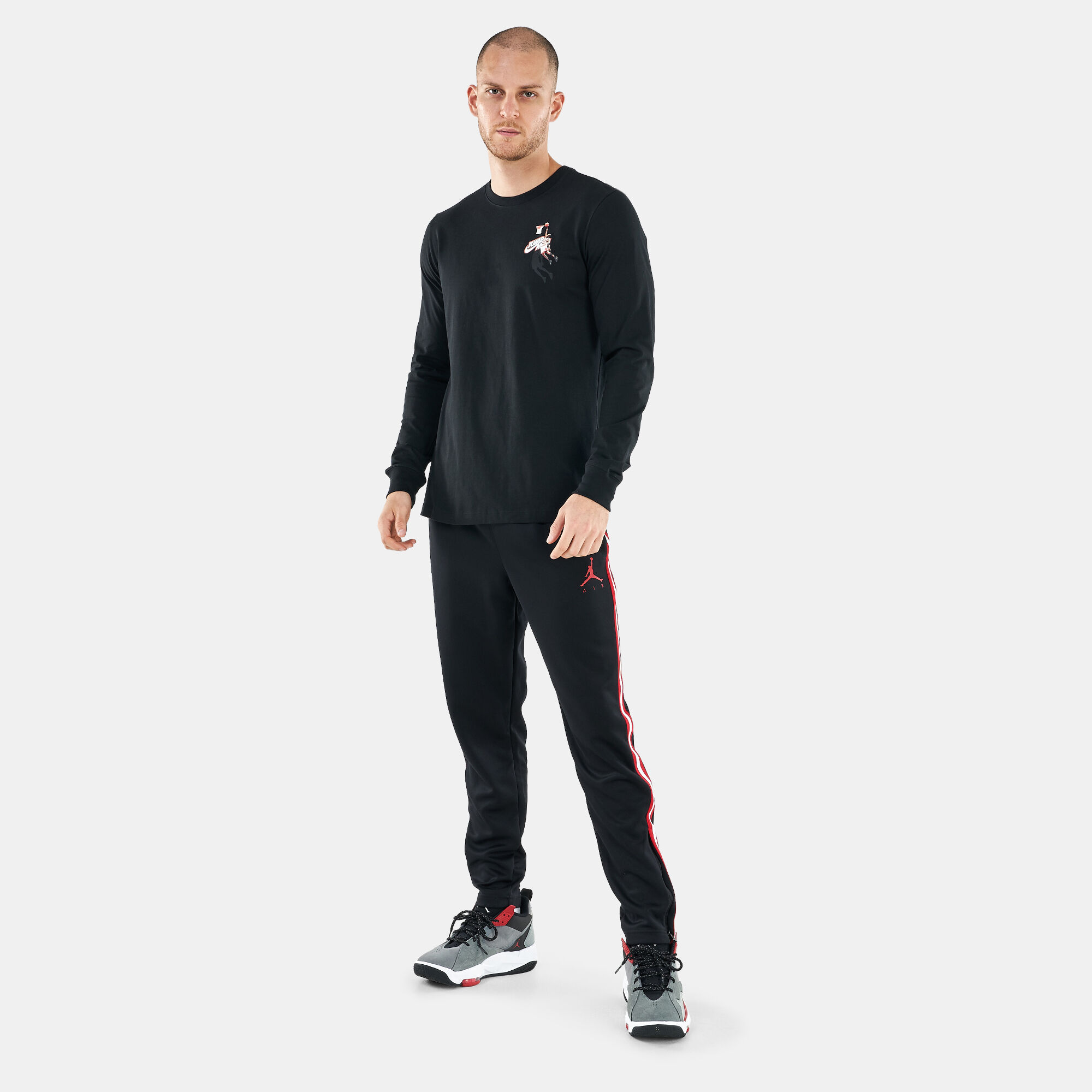 Men s Jumpman Long Sleeve Sweatshirt White Jordan in KSA SSS