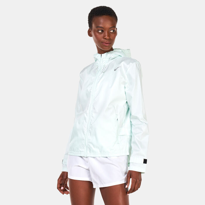 Nike Women's Essential Running Jacket Green image number 0
