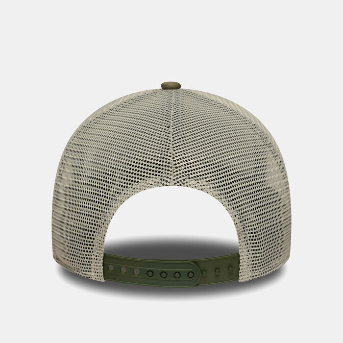 New Era Men's Oval Patch Camo Trucker Cap Beige New Era Men's Oval Patch Camo Trucker Cap Beige image number 3