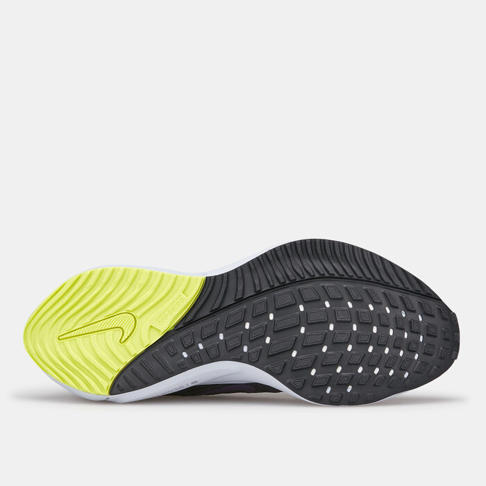 Nike Women's Air Zoom Vomero 15 Shoe Black image number 3