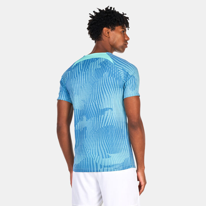 Nike Men's Dri-FIT Academy Pro Football T-Shirt Blue Nike Men's Dri-FIT Academy Pro Football T-Shirt Blue image number 1