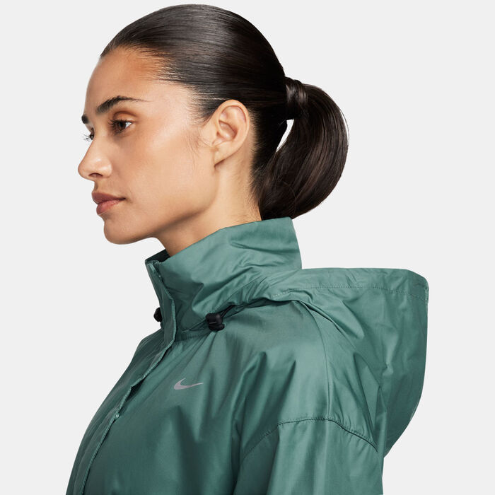 Nike Women's Fast Repel Running Jacket Green image number 2