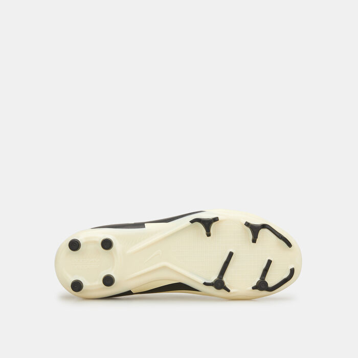Nike Kids' Zoom Mercurial Vapor 15 Academy Multi-Ground Football Shoe (Older Kids) Ivory Nike Kids' Zoom Mercurial Vapor 15 Academy Multi-Ground Football Shoe (Older Kids) Ivory image number 4