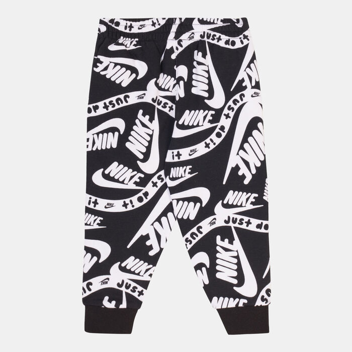 Nike Kids' Brandmark Basic Joggers (Younger Kids) Black Nike Kids' Brandmark Basic Joggers (Younger Kids) Black image number 1