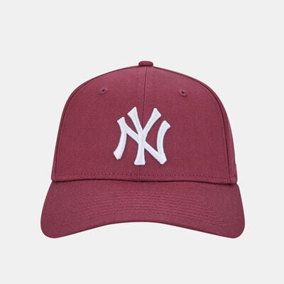 New Era Men's New York Yankees Essential 39THIRTY Cap Purple New Era Men's New York Yankees Essential 39THIRTY Cap Purple