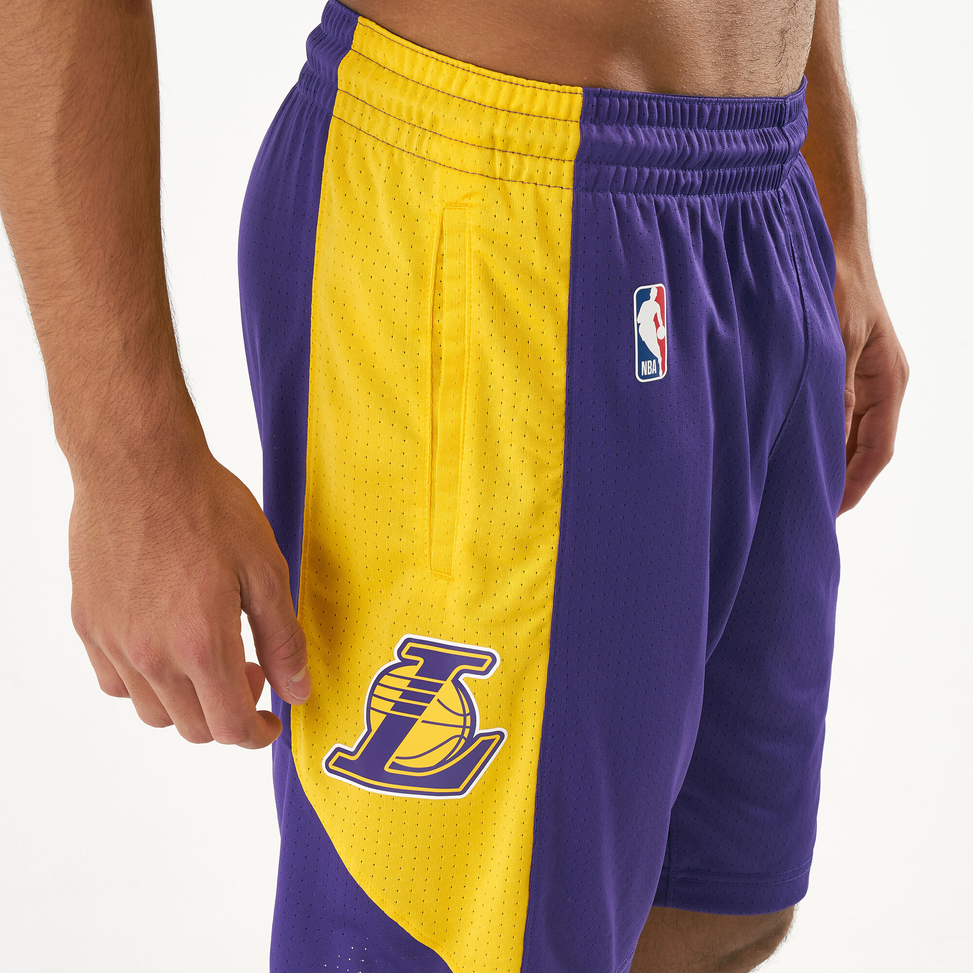 Nike lakers practice hotsell shorts
